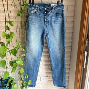 GAP Women’s Light Blue Cheeky Straight High Rise Jeans